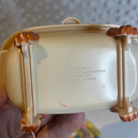 Fisher Price 💕Loving Family Fridge ❄️ & Bath tub 🛀bundle - Picture 9 of 10